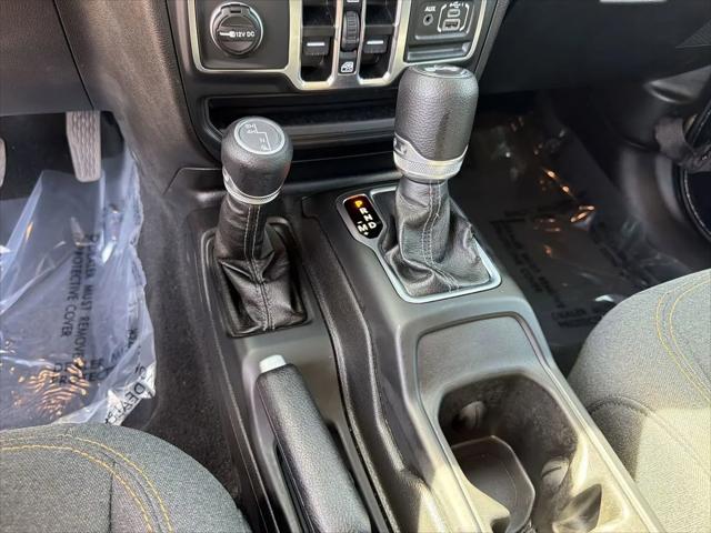 2025 Jeep Wrangler 4-Door Summit 4x4