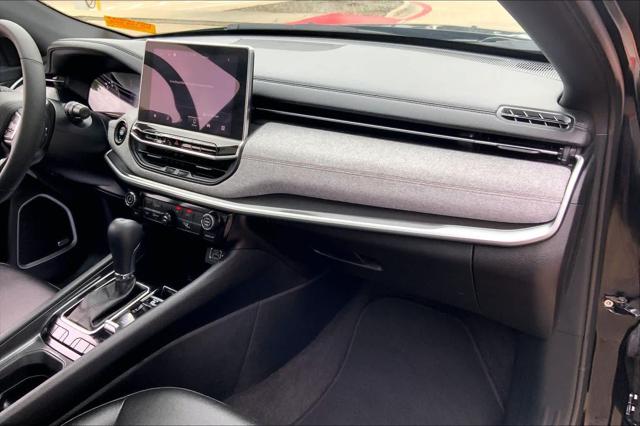 2024 Jeep Compass Latitude Lux FWD
