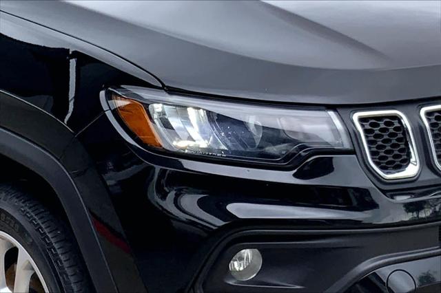 2024 Jeep Compass Latitude Lux FWD