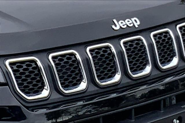 2024 Jeep Compass Latitude Lux FWD