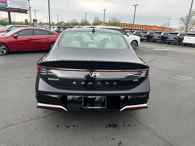 2026 Hyundai Sonata Hybrid Limited