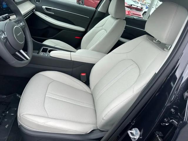 2026 Hyundai Sonata Hybrid Limited
