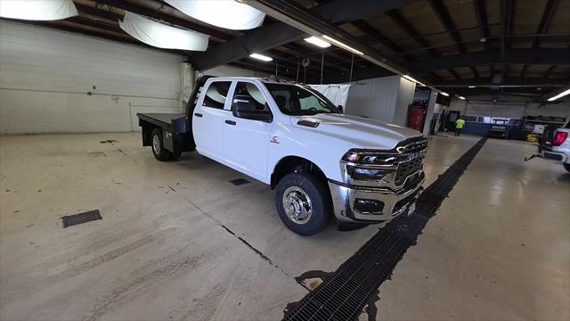 2026 RAM Ram 3500 Chassis Cab RAM 3500 TRADESMAN CREW CAB CHASSIS 4X4 60 CA