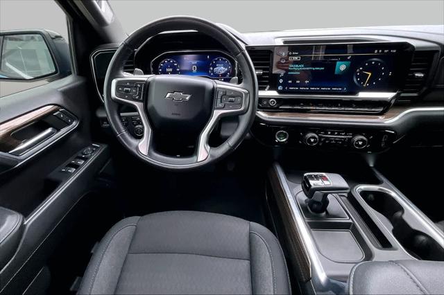 2023 Chevrolet Silverado 1500 4WD Crew Cab Short Bed RST