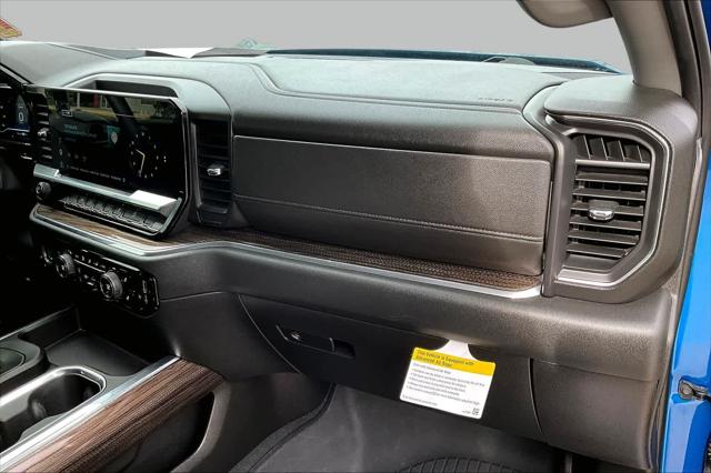 2023 Chevrolet Silverado 1500 4WD Crew Cab Short Bed RST