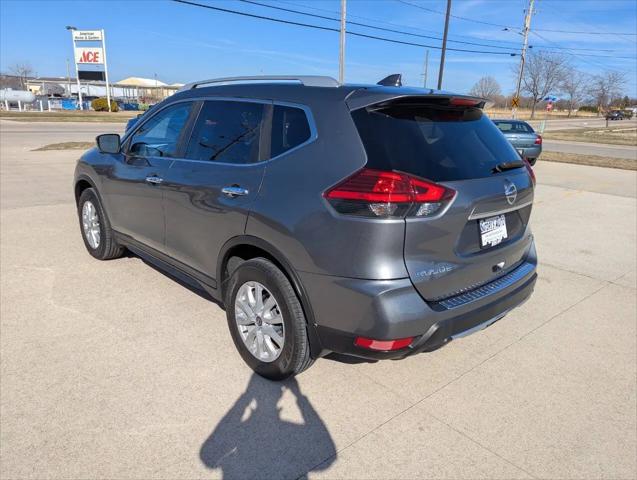 2017 Nissan Rogue SV