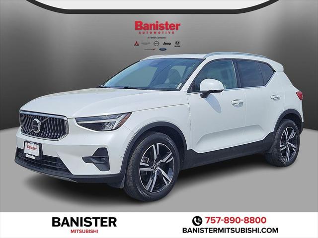 2023 Volvo XC40 B5 Plus Bright Theme