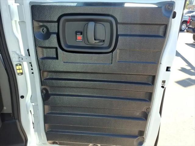 2026 Chevrolet Express Cargo Van 2500 Regular Wheelbase, WT, RWD
