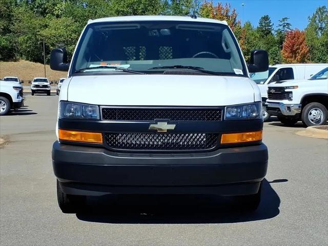 2026 Chevrolet Express Cargo Van 2500 Regular Wheelbase, WT, RWD