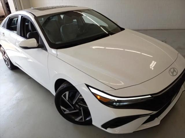 2025 Hyundai Elantra Limited for sale in Toledo, OH