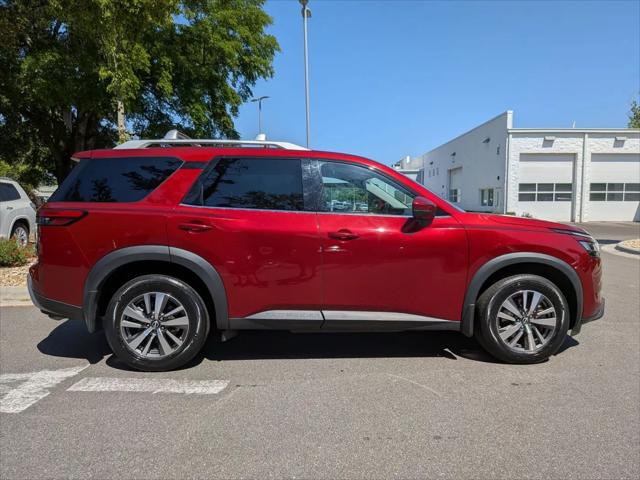 2023 Nissan Pathfinder SL 4WD