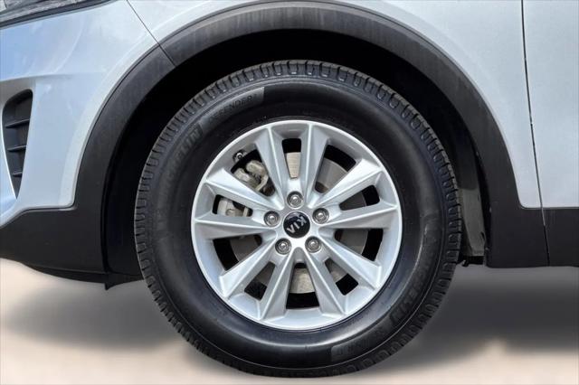 2019 Kia Sorento 3.3L LX