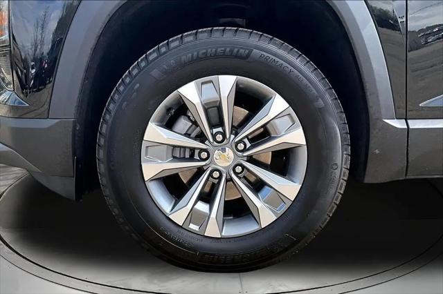 2025 Chevrolet Equinox AWD LT