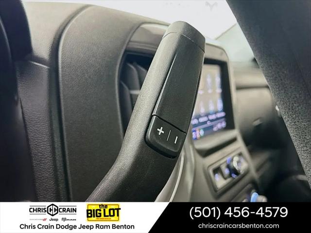 2022 Chevrolet Silverado 1500 4WD Crew Cab Short Bed Custom