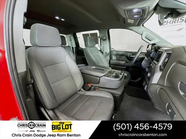 2022 Chevrolet Silverado 1500 4WD Crew Cab Short Bed Custom