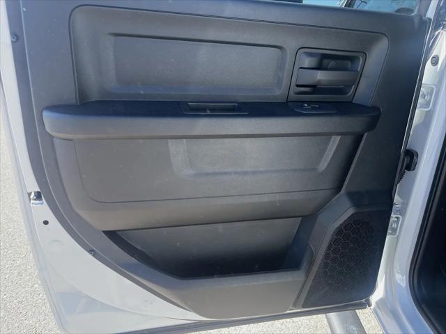 2026 Ram 3500 Tradesman Crew Cab 4x4 8 Box