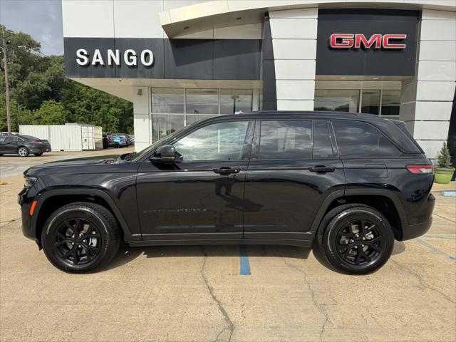 2025 Jeep Grand Cherokee Altitude 4x4