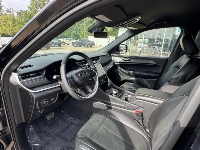 2025 Jeep Grand Cherokee Altitude 4x4