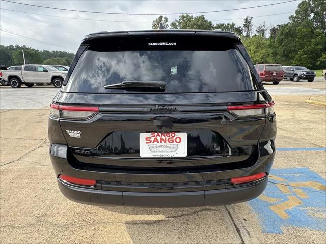 2025 Jeep Grand Cherokee Altitude 4x4