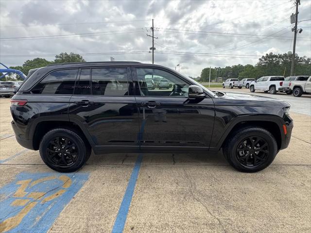 2025 Jeep Grand Cherokee Altitude 4x4
