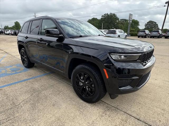 2025 Jeep Grand Cherokee Altitude 4x4