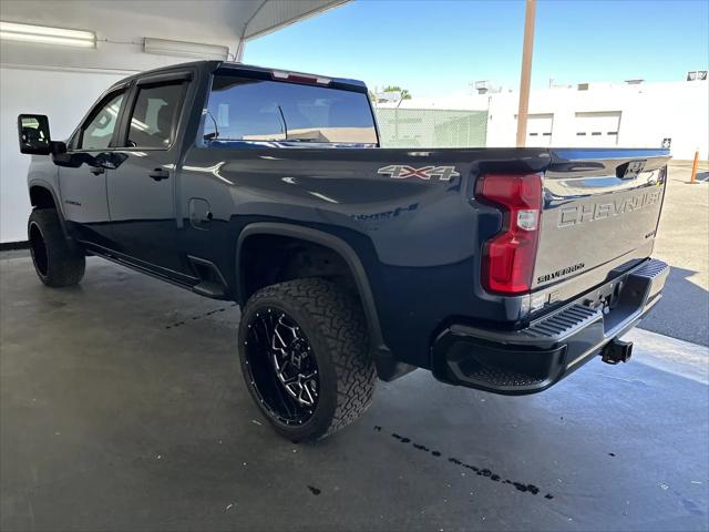 2020 Chevrolet Silverado 2500HD 4WD Crew Cab Standard Bed Custom
