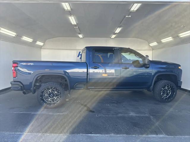 2020 Chevrolet Silverado 2500HD 4WD Crew Cab Standard Bed Custom