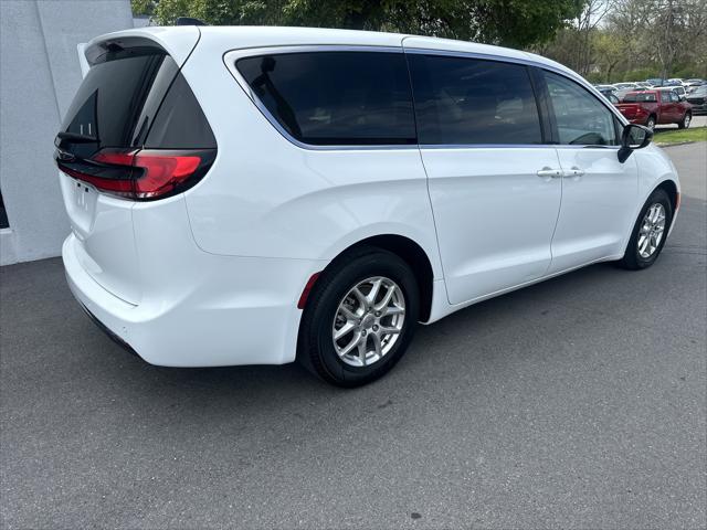 2024 Chrysler Pacifica Touring L 2024 Chrysler Pacifica Touring L
