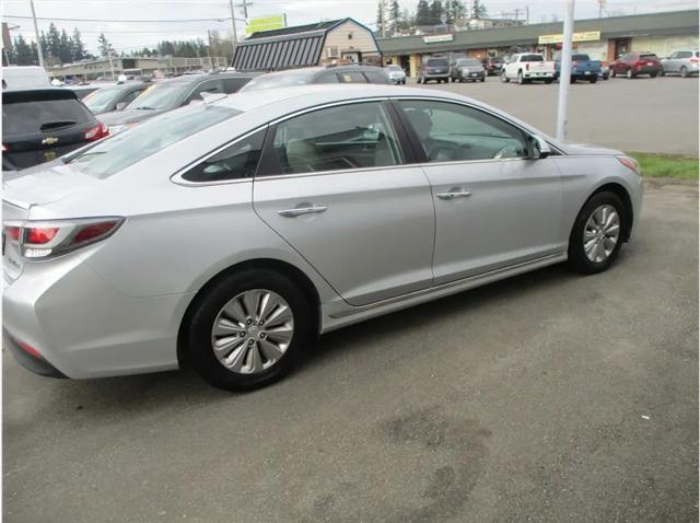 2017 Hyundai Sonata Hybrid SE