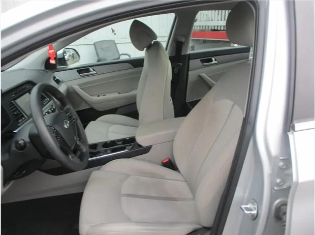 2017 Hyundai Sonata Hybrid SE