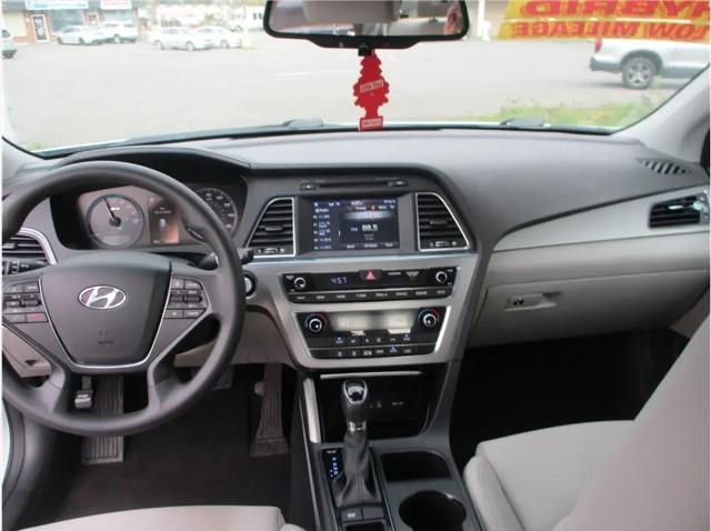 2017 Hyundai Sonata Hybrid SE