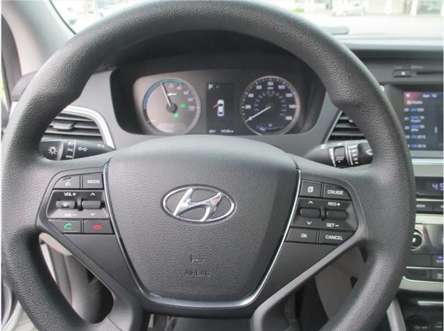 2017 Hyundai Sonata Hybrid SE