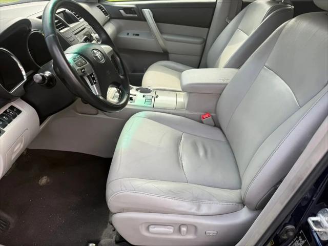 2012 Toyota Highlander SE V6