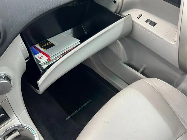 2012 Toyota Highlander SE V6