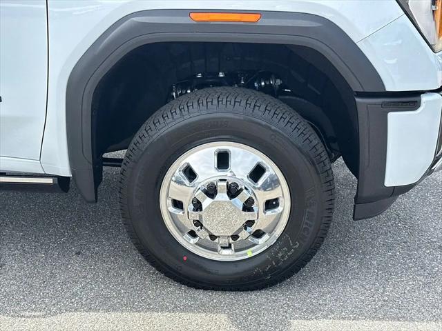 2026 GMC Sierra 3500HD Crew Cab, Long Bed, Denali Dual Rear Wheel, 4WD