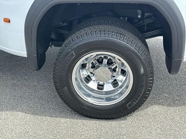 2026 GMC Sierra 3500HD Crew Cab, Long Bed, Denali Dual Rear Wheel, 4WD