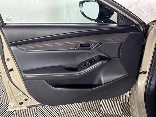 2025 Mazda Mazda3 2.5 Carbon Turbo