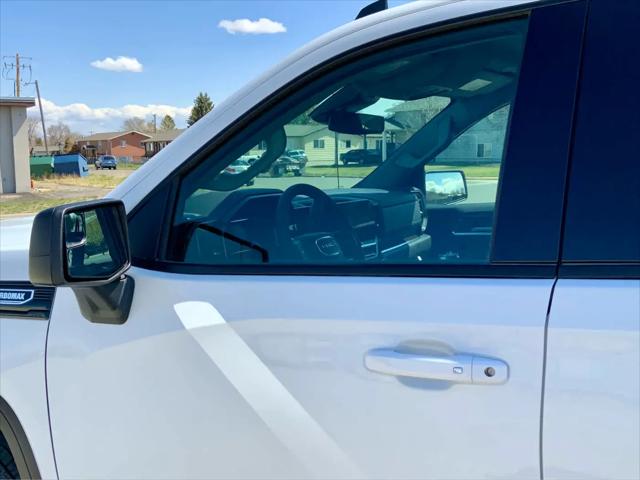 2025 GMC Sierra 1500 4WD Crew Cab Short Box Elevation with 3VL