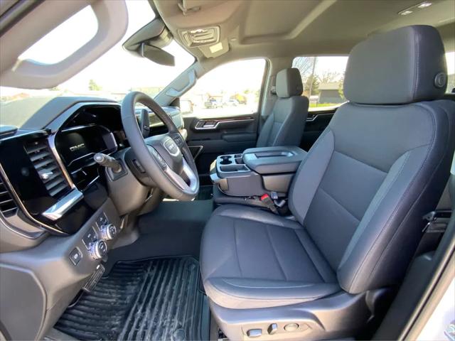 2025 GMC Sierra 1500 4WD Crew Cab Short Box Elevation with 3VL