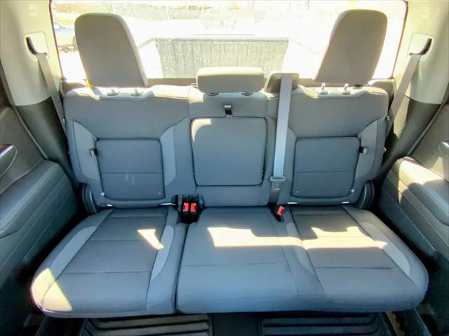 2025 GMC Sierra 1500 4WD Crew Cab Short Box Elevation with 3VL