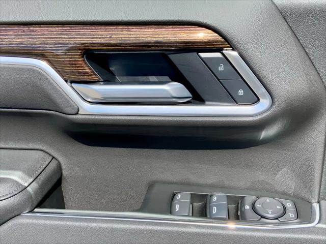 2025 GMC Sierra 1500 4WD Crew Cab Short Box Elevation with 3VL