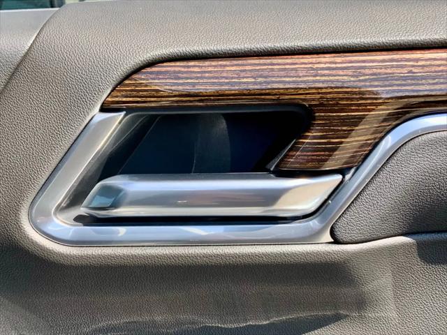 2025 GMC Sierra 1500 4WD Crew Cab Short Box Elevation with 3VL