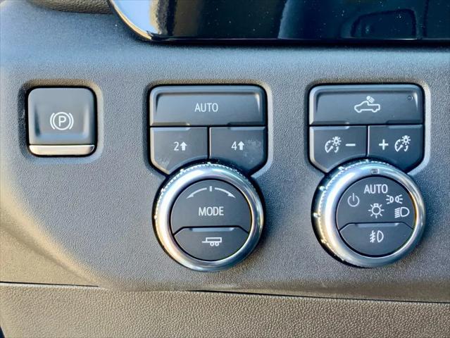 2025 GMC Sierra 1500 4WD Crew Cab Short Box Elevation with 3VL