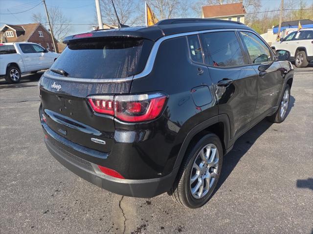 2022 Jeep Compass Latitude Lux 4x4 2022 Jeep Compass Latitude Lux 4x4