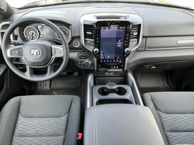 2026 Ram 1500 Big Horn Crew Cab 4x4 5'7" Box