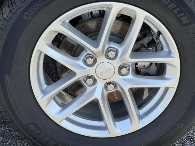 2024 Jeep Grand Cherokee Laredo X 4x4
