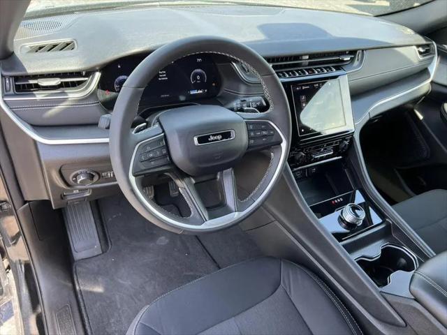 2024 Jeep Grand Cherokee Laredo X 4x4