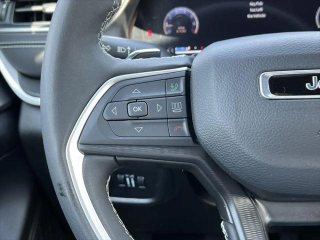 2024 Jeep Grand Cherokee Laredo X 4x4