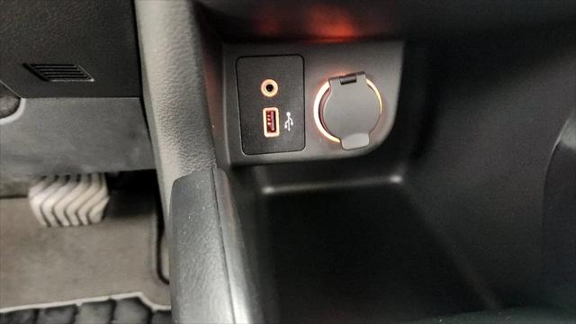 2024 Nissan Kicks S Xtronic CVT
