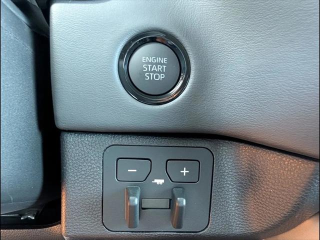 2026 Toyota Tundra Platinum CrewMax 5.5' Bed